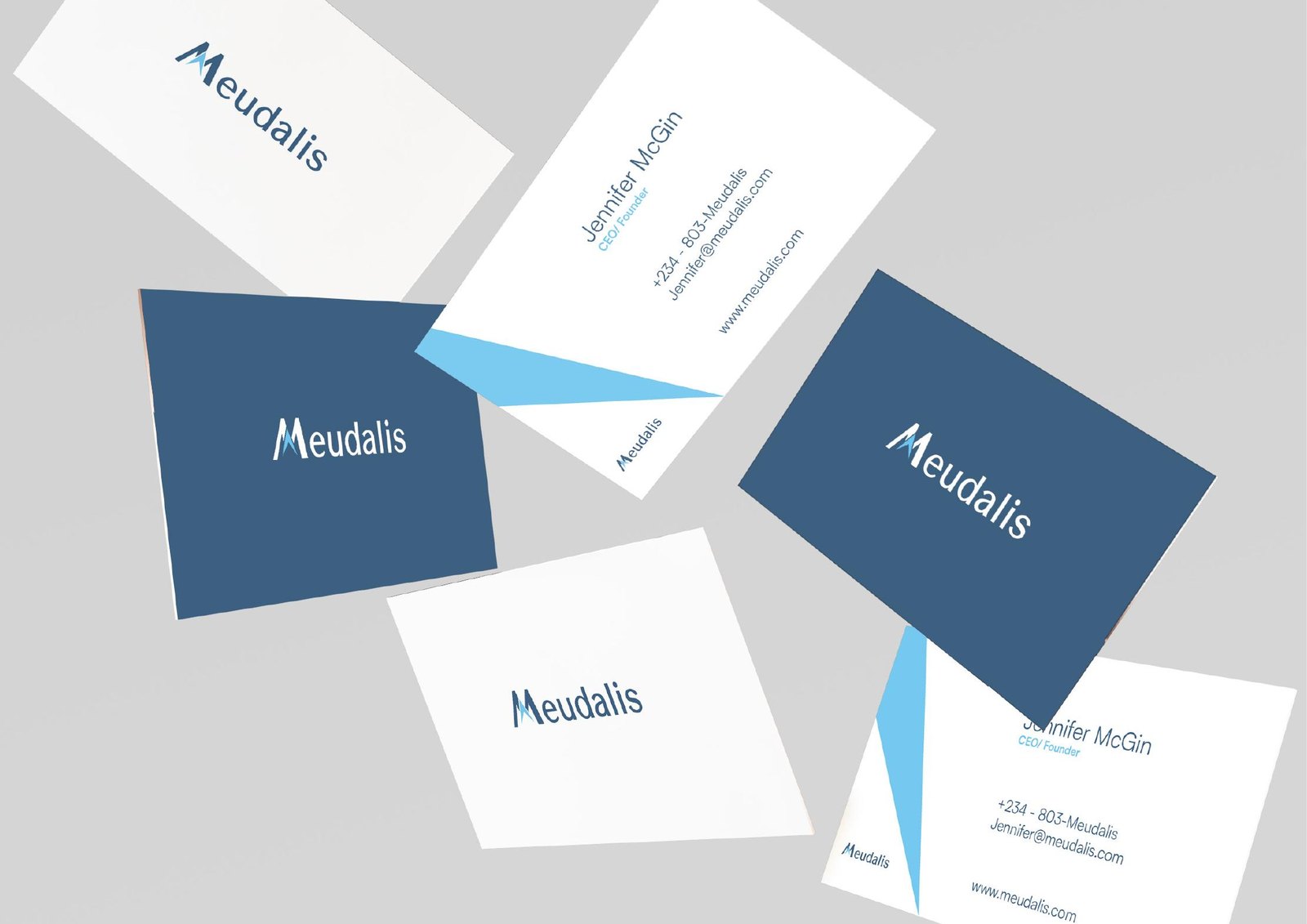 Meudalis door hanger in situ at a hotel room